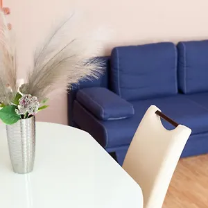 Leogrand Svobody 33 Львов
