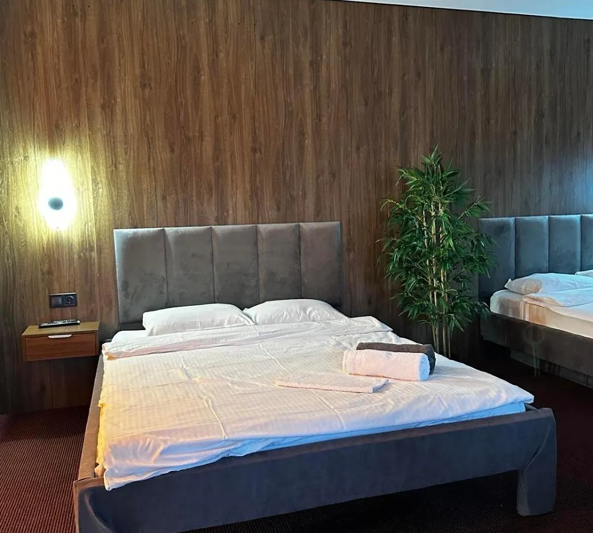 Lodge Львівське Передмістя Котедж